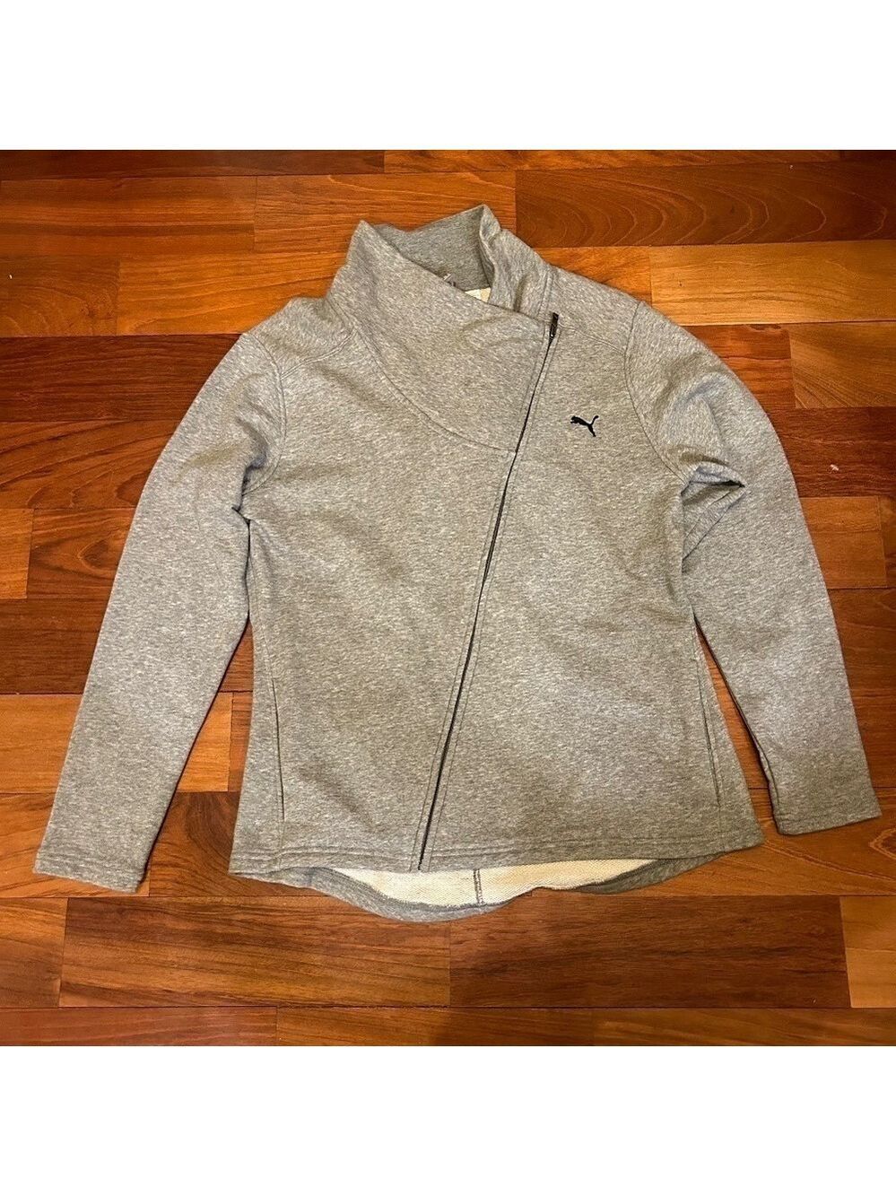 PUMA Women Asymetrical Full Zip Grey Jacket Sz XL Underarm 40” Pockets